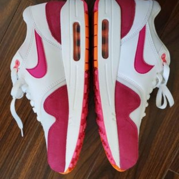 shoes - Picture 4 of 5